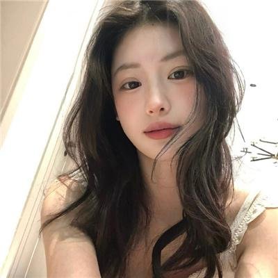 踮起脚尖靠近你