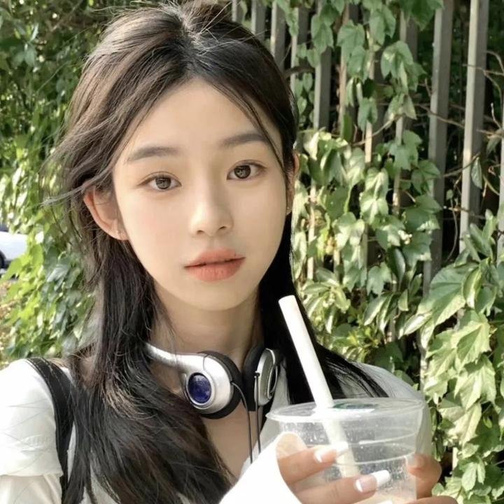 她从彼岸来她从地狱来